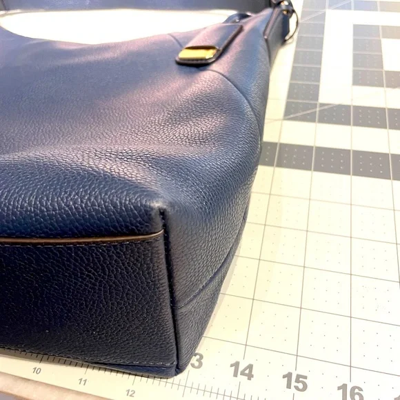 Navy & Gold Michael Kors Purse - Picture 10 of 10